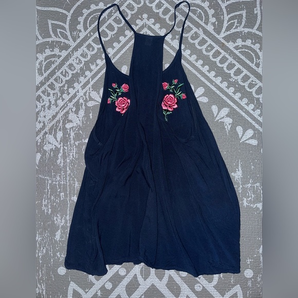 Embroidered Floral Navy and Pink Tank Top - Picture 2 of 3